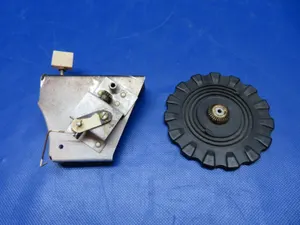 Grumman AA-1B Trim Wheel & Support Assy w/ Flap Switch 607007-501 (0224-133)